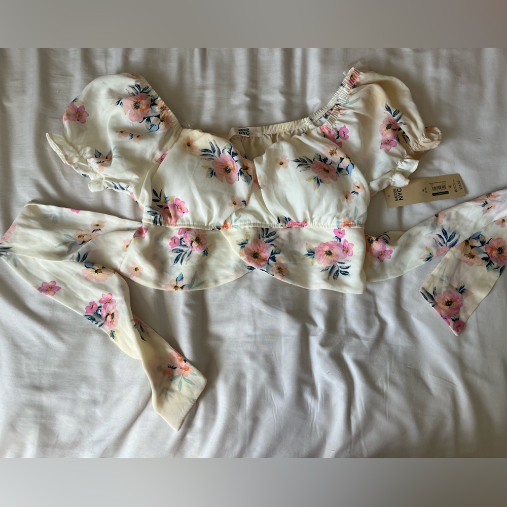 Brand New M Crop Blouse
